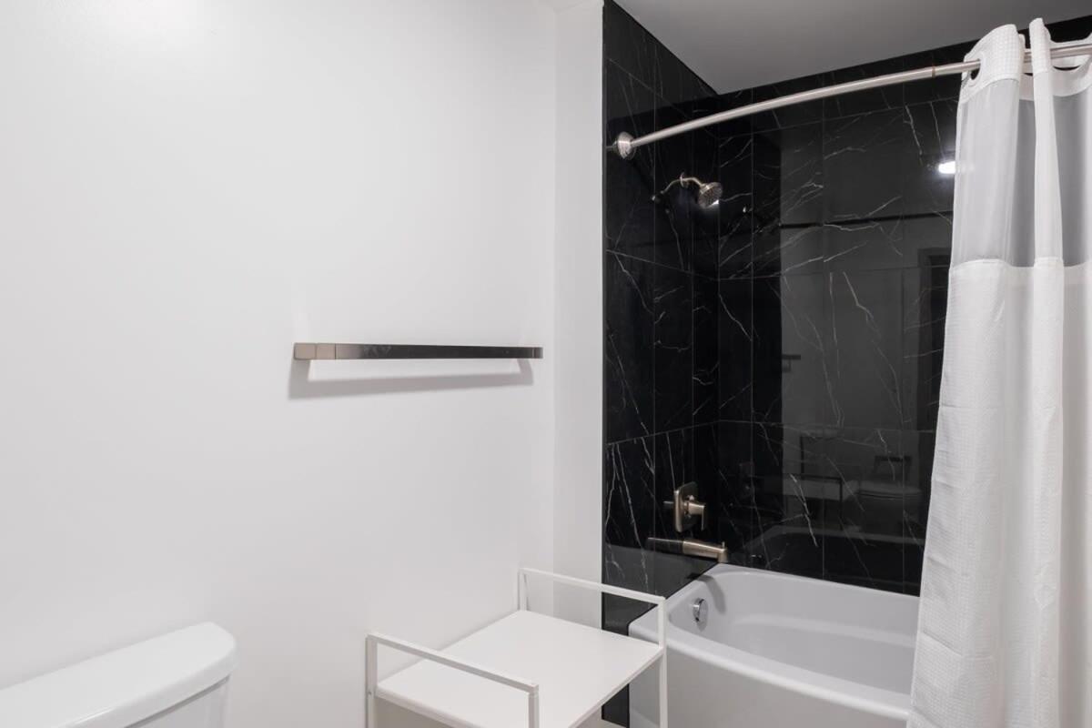 3Br Modern Downtown Apartment With Gym & Office Charlotte Zewnętrze zdjęcie